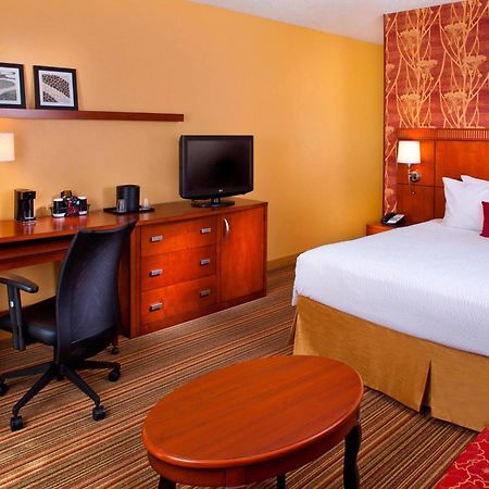 מלון Courtyard By Marriott Baton Rouge Acadian Centre/Lsu Area מראה חיצוני תמונה