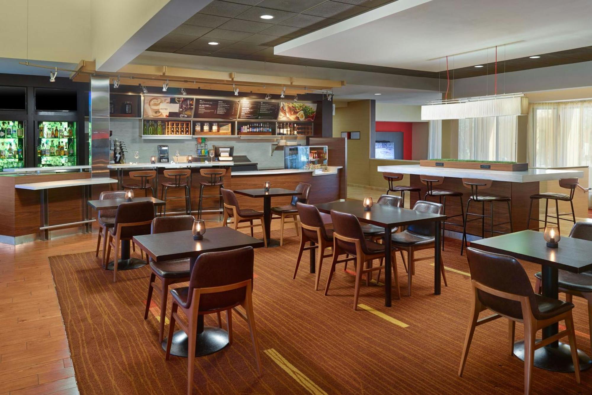 מלון Courtyard By Marriott Baton Rouge Acadian Centre/Lsu Area מראה חיצוני תמונה