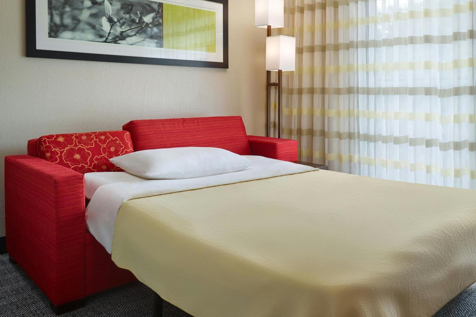 מלון Courtyard By Marriott Baton Rouge Acadian Centre/Lsu Area מראה חיצוני תמונה