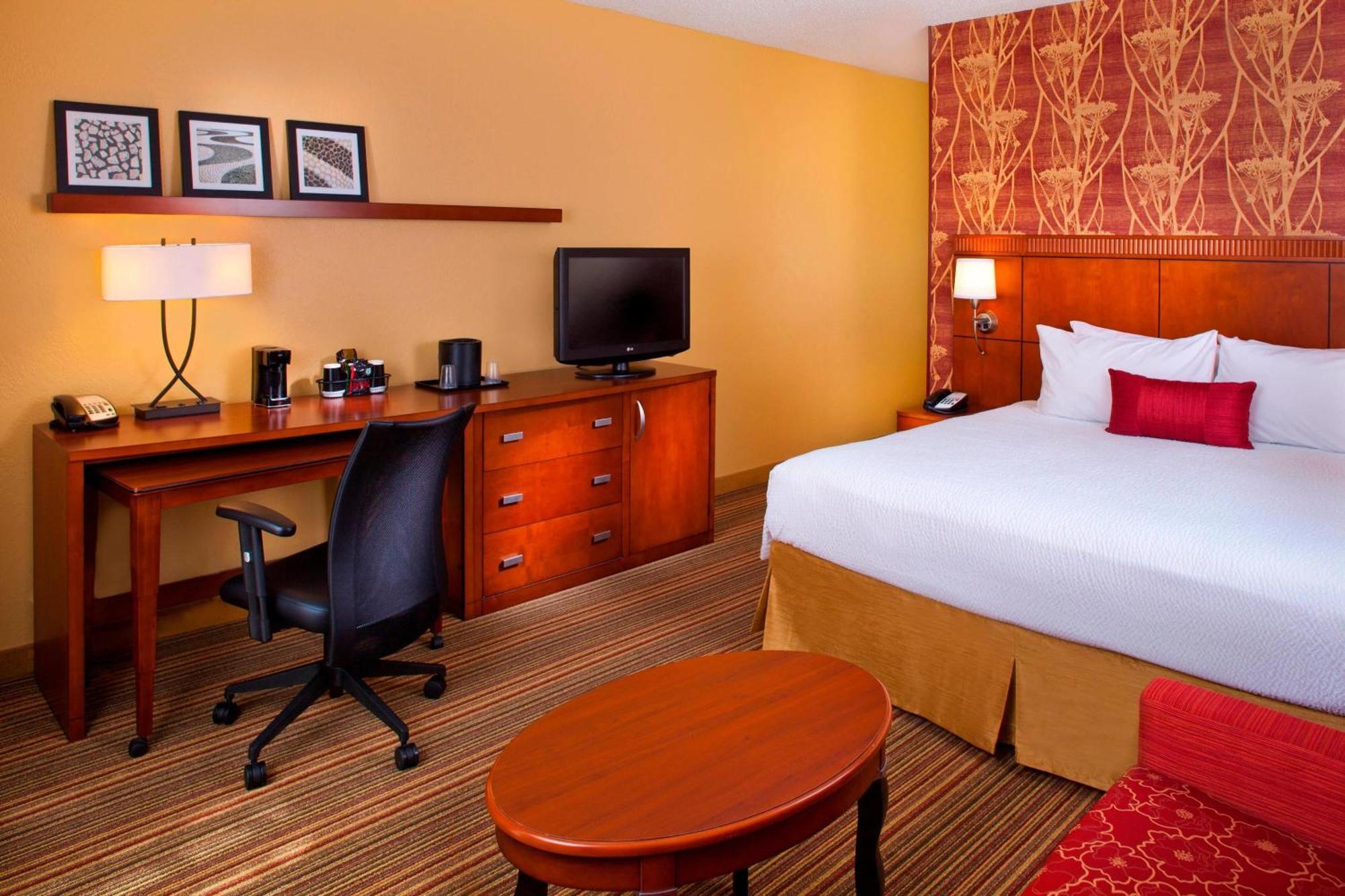 מלון Courtyard By Marriott Baton Rouge Acadian Centre/Lsu Area מראה חיצוני תמונה