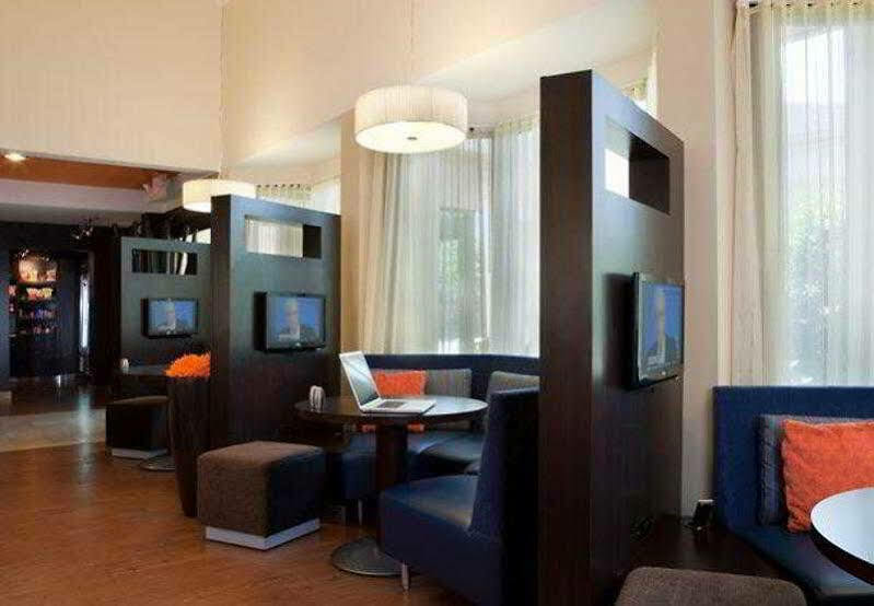 מלון Courtyard By Marriott Baton Rouge Acadian Centre/Lsu Area מראה חיצוני תמונה